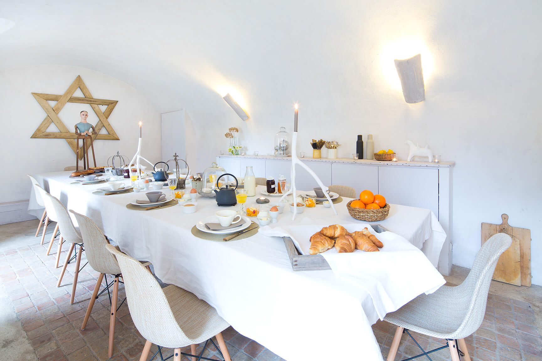 Au Château d'Uzer, chambre d'Hôtes de charme, le petit-déjeuner